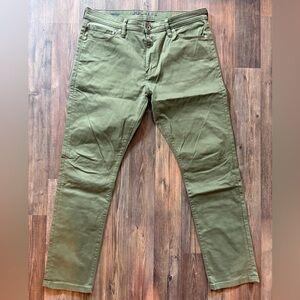 33x30 green dockers pants lightly worn